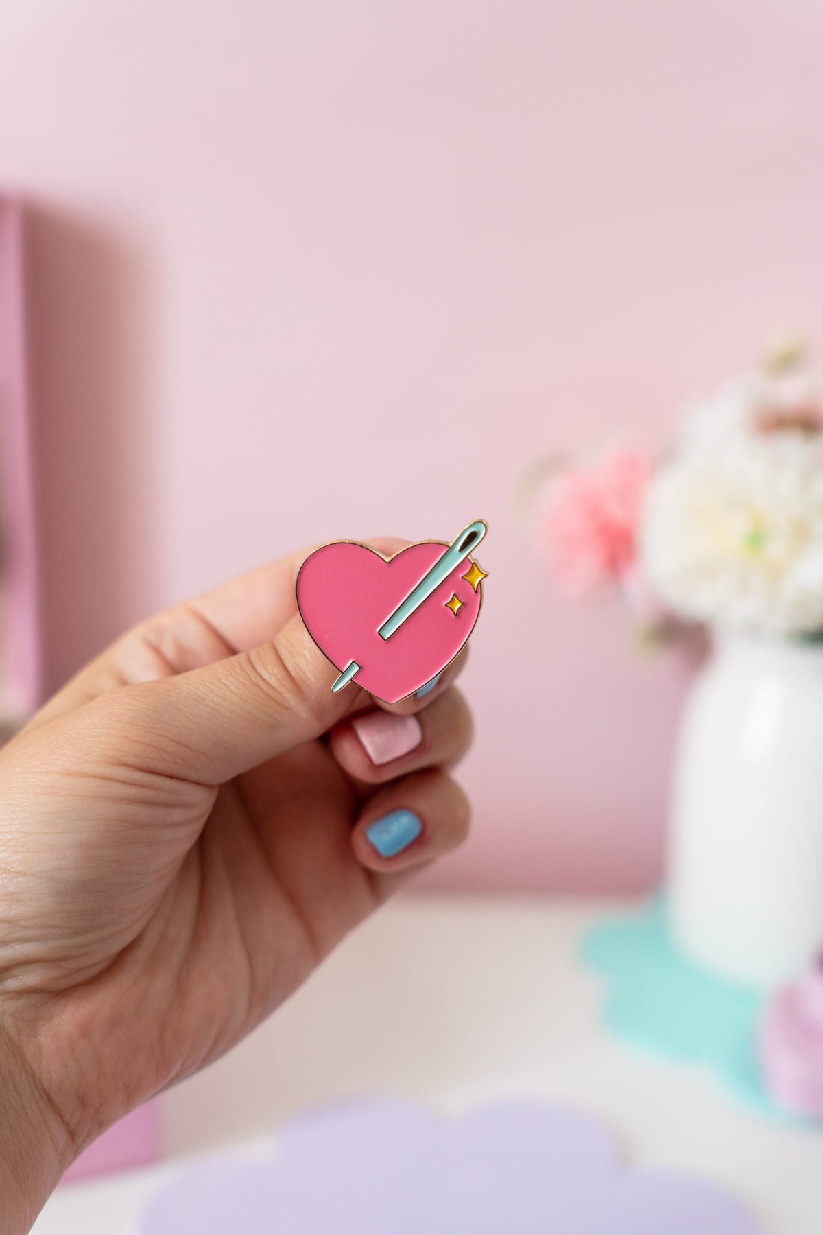 Pin Corazón Costurero