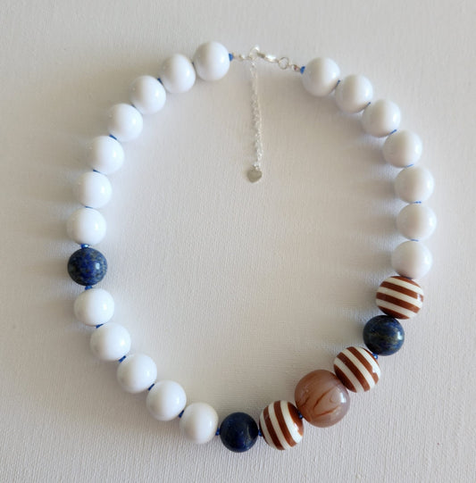 Maxi Collar Blanco Avellana Piedras Alternativa Lapislazuli