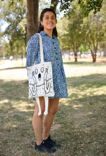 Totebag con piernas el Grito