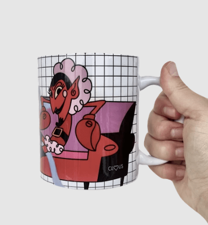 Taza de chismecito y pancito con el