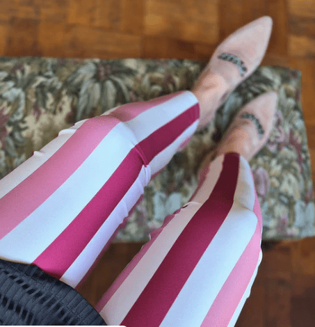 Patas líneas rectas crema, rosado y burdeo