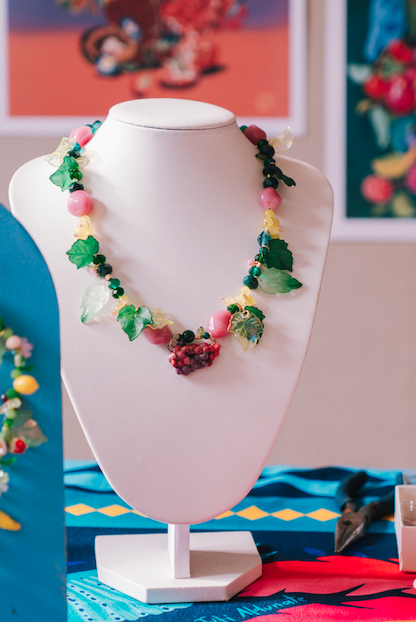 Taller Arma Tu Collar CLAUDIA GONOLI
