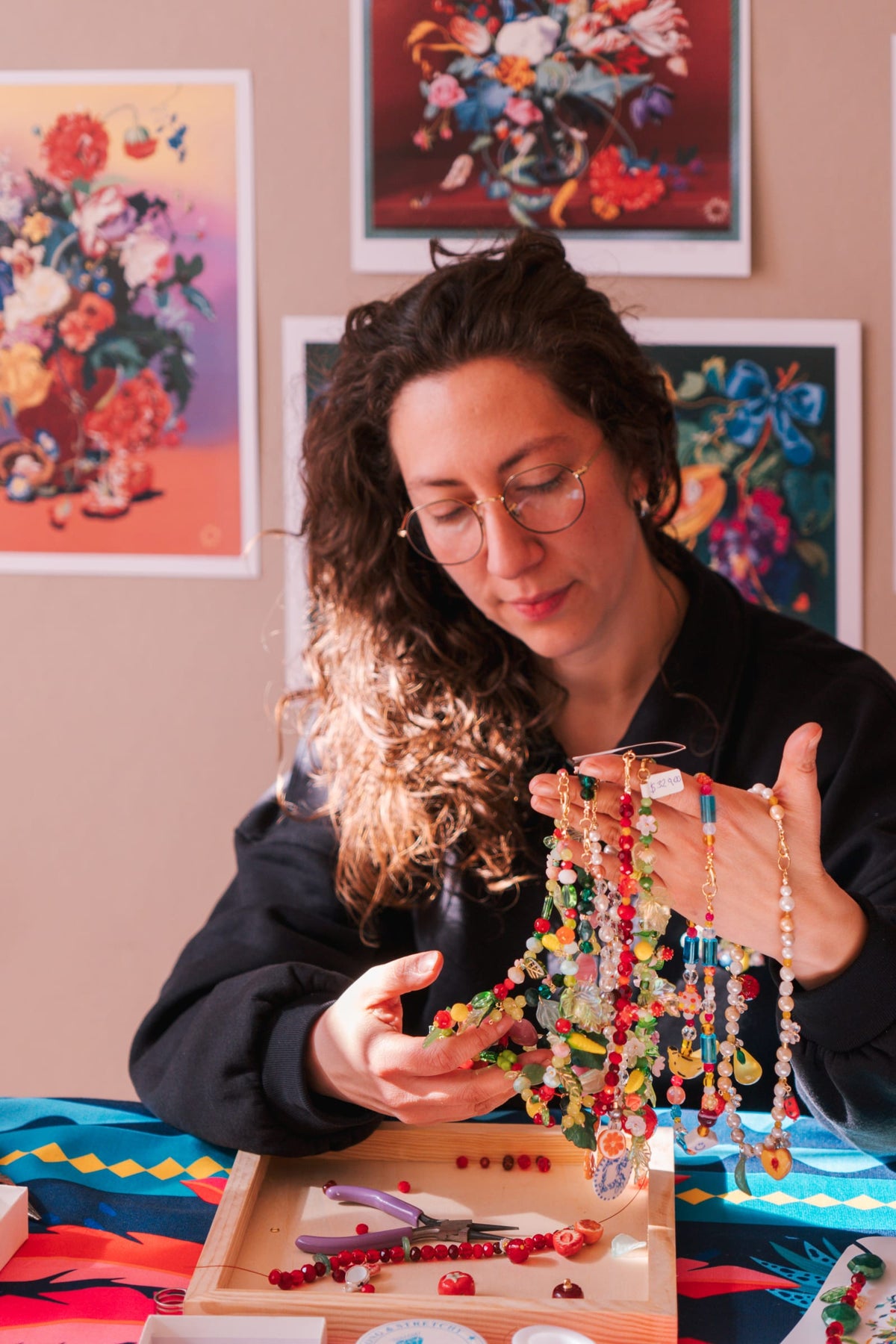 Taller Arma Tu Collar CLAUDIA GONOLI