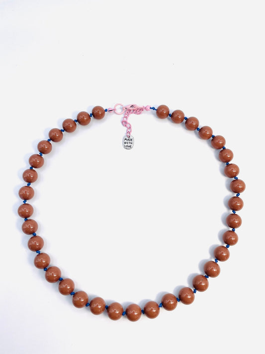 Basic Chocolate Collar