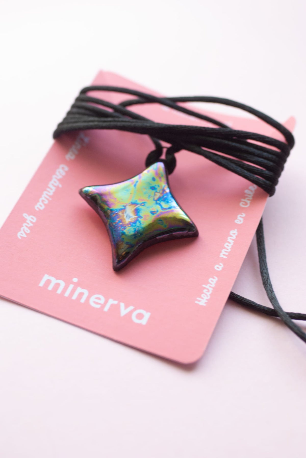 Collar Mimi gres star negro tornasol