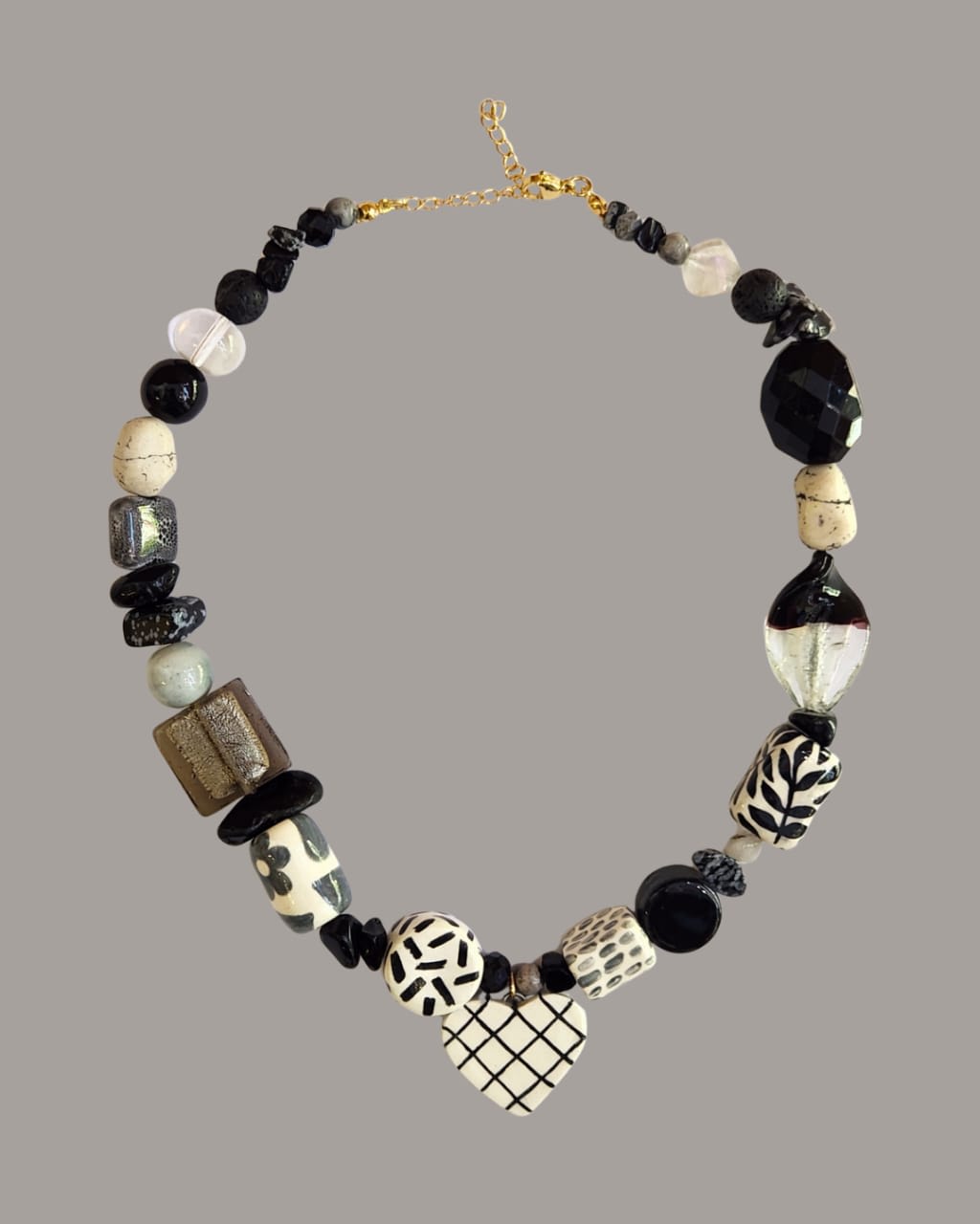 Collar Irie Blanco y negro 0