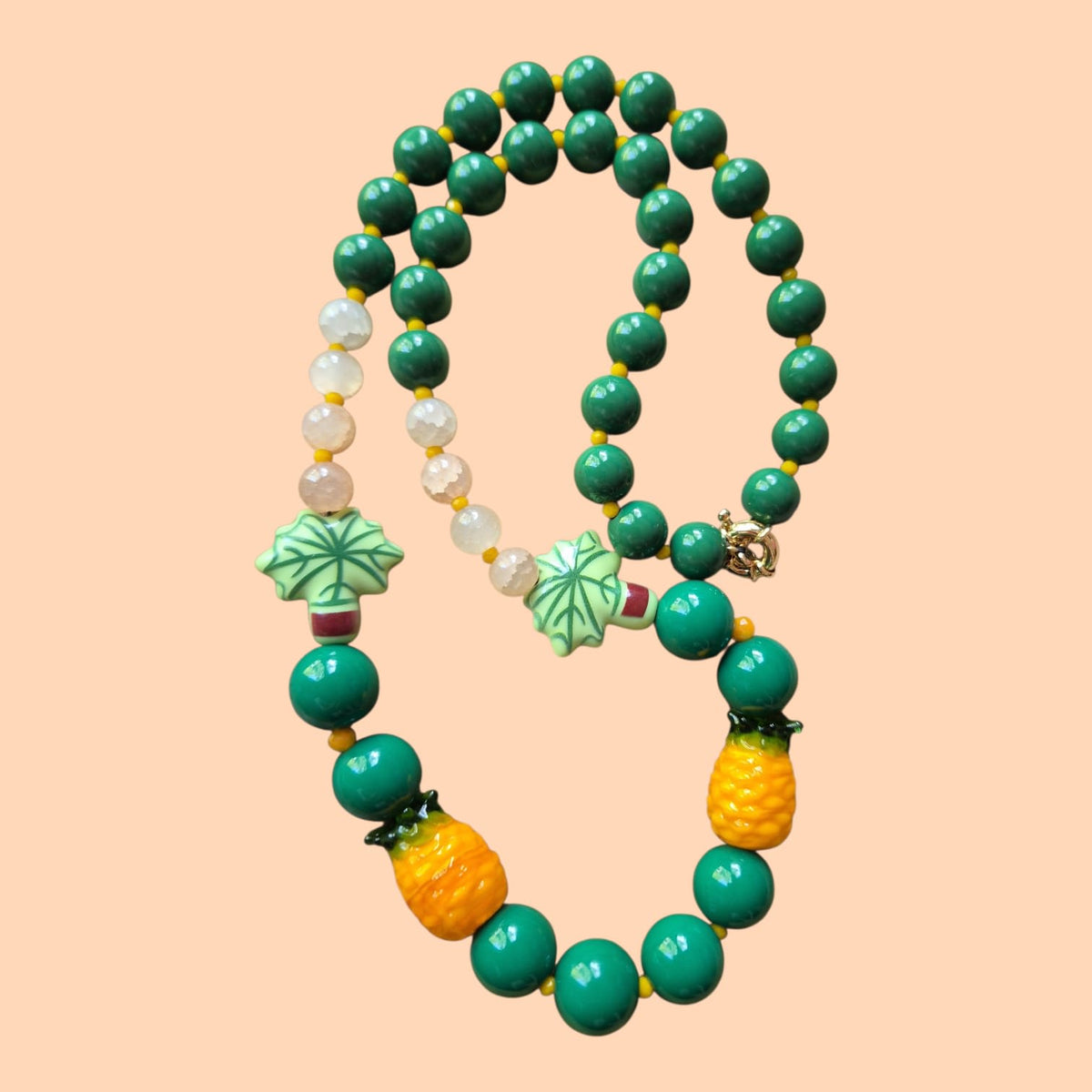 Collar Piñas Verde