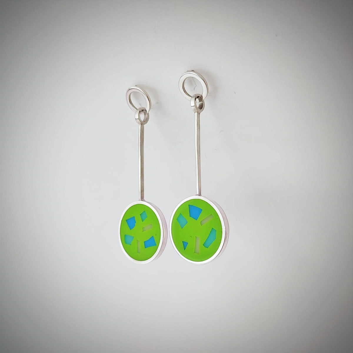 Aros Terrazzo 6 aros colgantes resina y acrilico verdes
