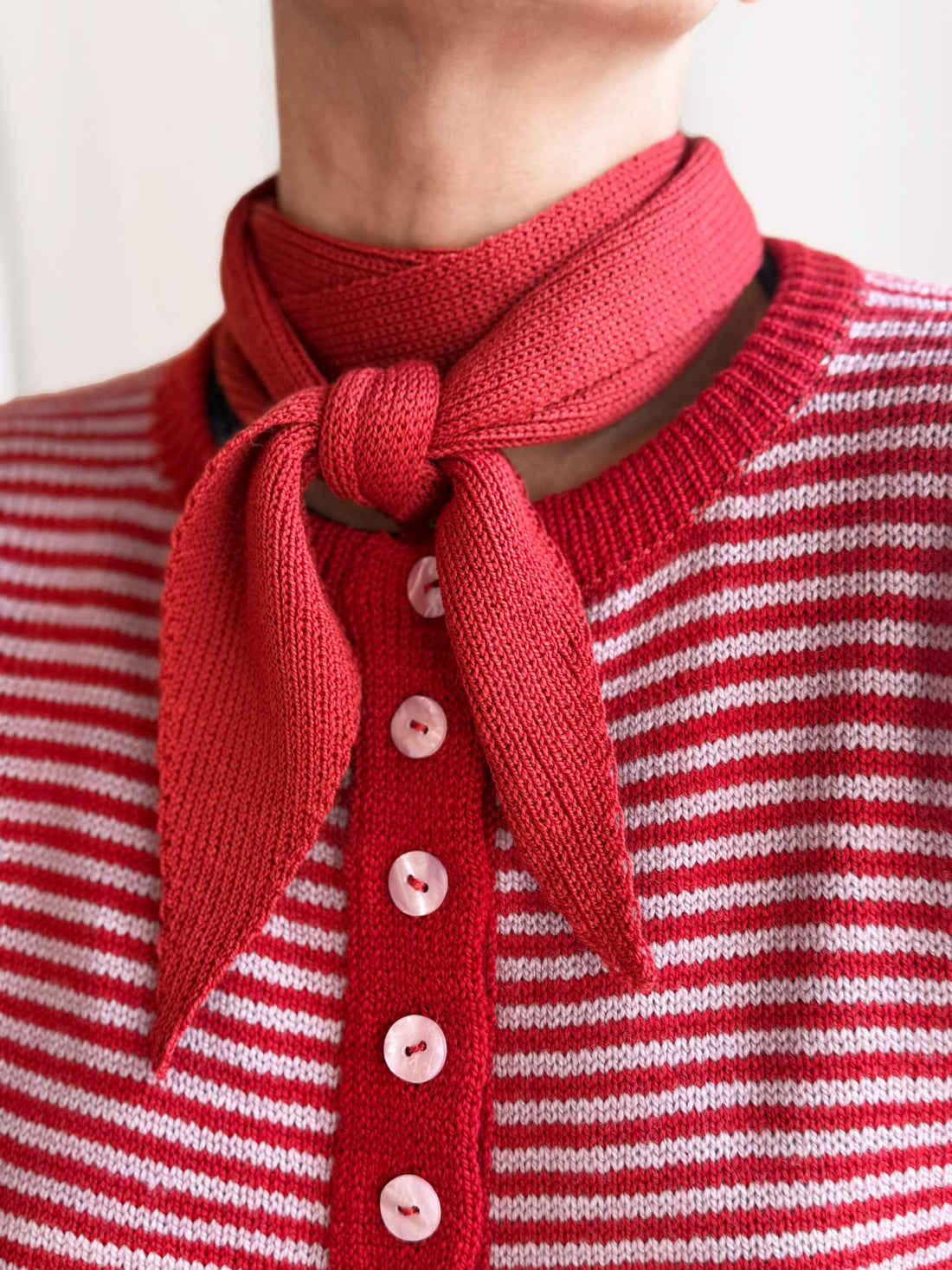 pañuelo rojo lana merino base – DECATALOGO